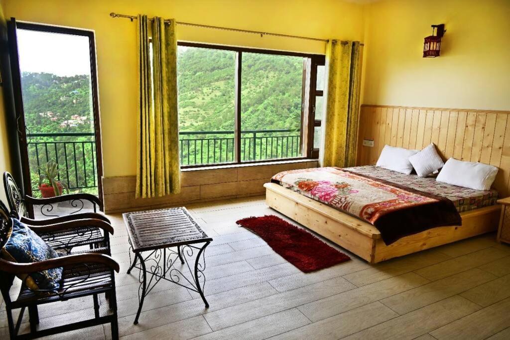 Fairview Wayside Villa Kasauli Exterior photo